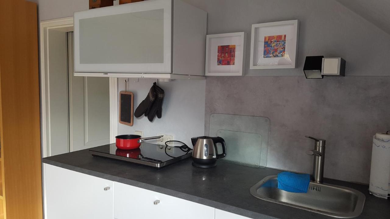 Nettes Appartment in Langenhagen Hannover Buitenkant foto